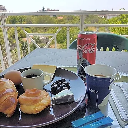 Ξενοδοχείο Paralax 2*